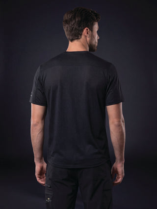 Kyur men's Ultimate Black scrub top, close-up back view